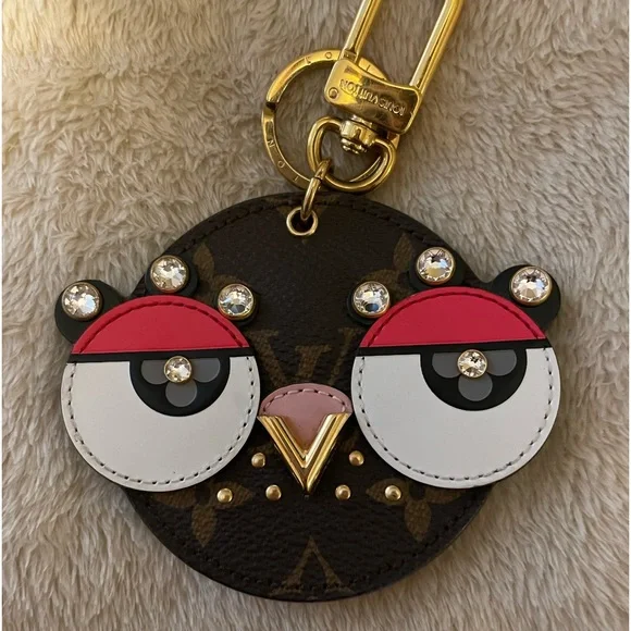 Limited edition:  New Louis Vuitton Owl Keychain Bag Charm with box and … - Picture 4 of 14